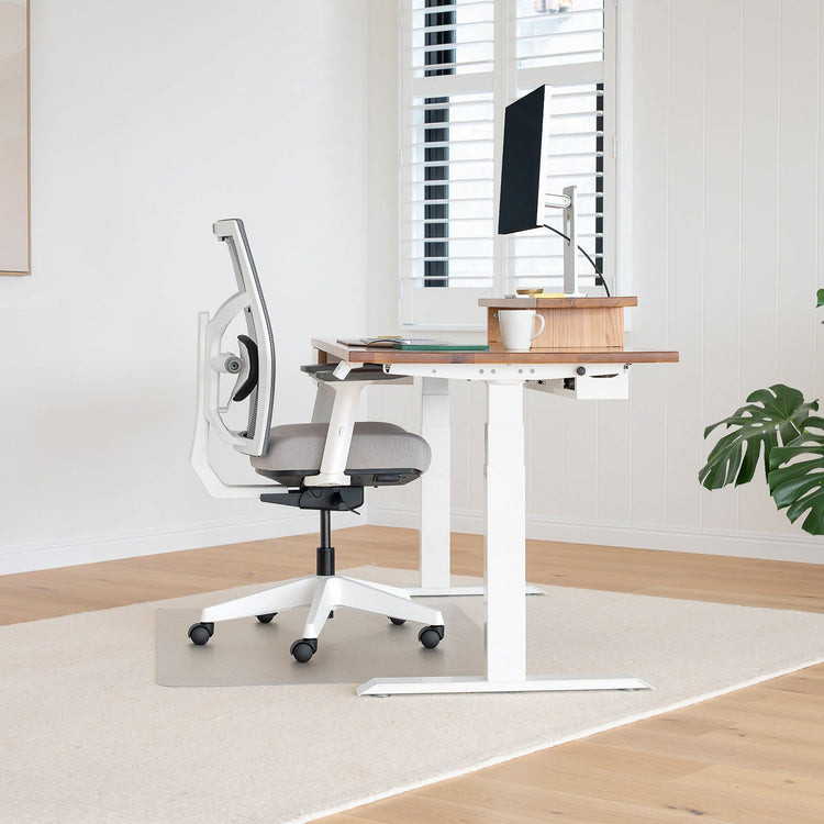 Desky elite ergonomic chair in white desk setup