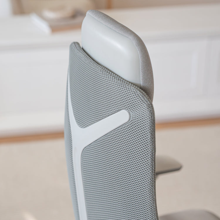 Desky Pinnacle Executive Office Chair