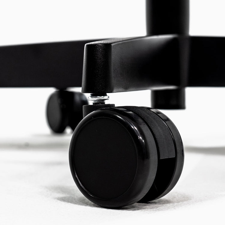 Gaming chair with caster wheels - Desky