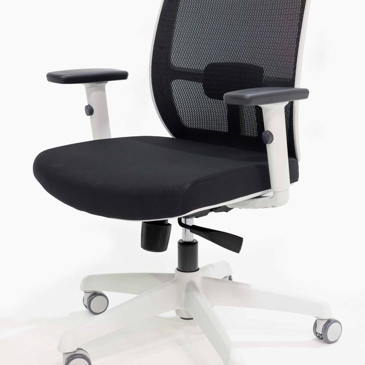 Luminous mesh office chair - Desky