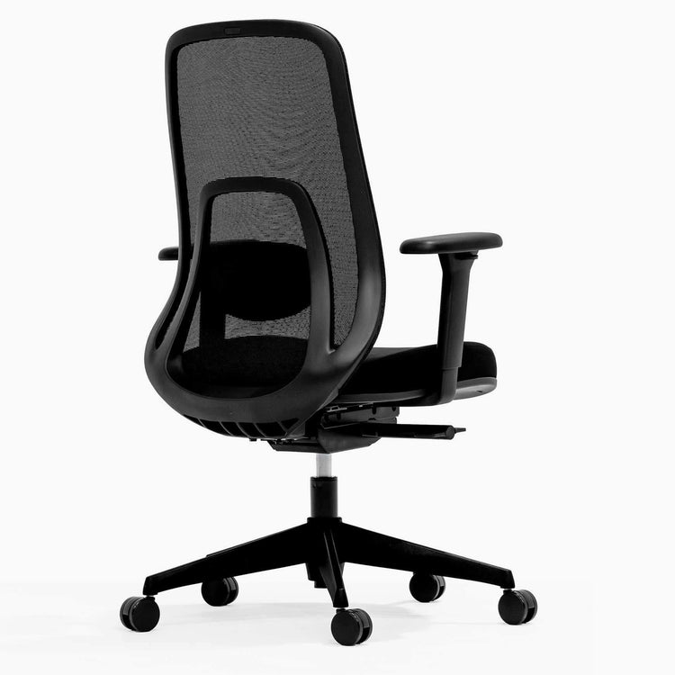 Black regal mesh chair no headrest