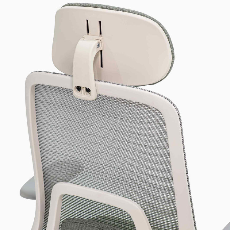 Adjustable height headrest chair - Regal Desky chair