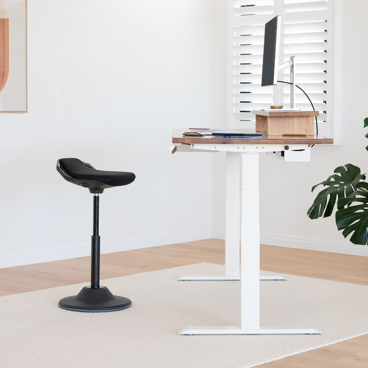 Ergonomic sit stand stool standing desk setup - Desky