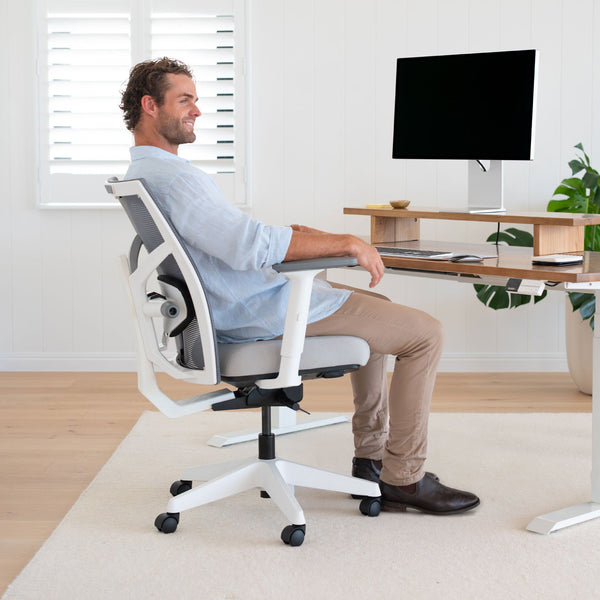 Desky elite white ergonomic chair 
