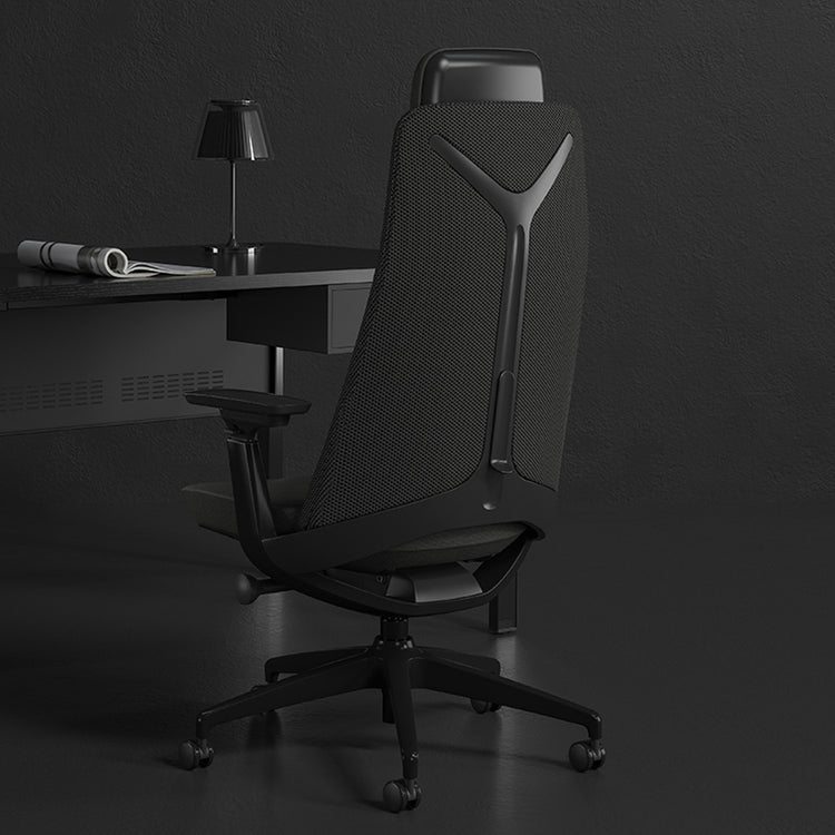 Desky Pinnacle Executive Office Chair set up 