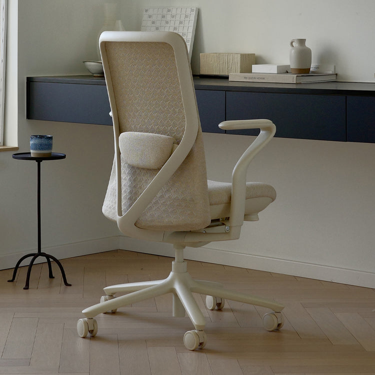 Desky Pro Ergonomic Mesh Chair