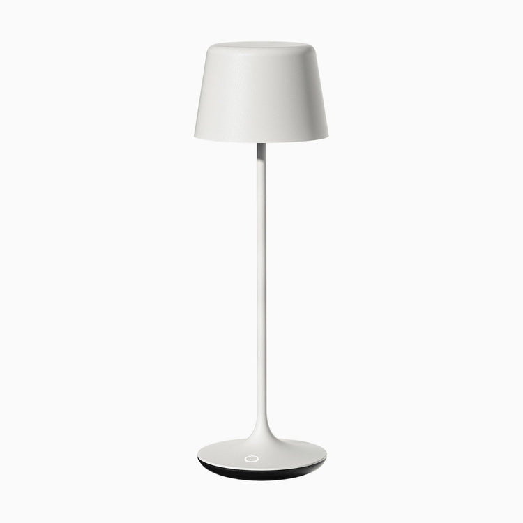 Desky cordlesssihlouette desk lamp in white