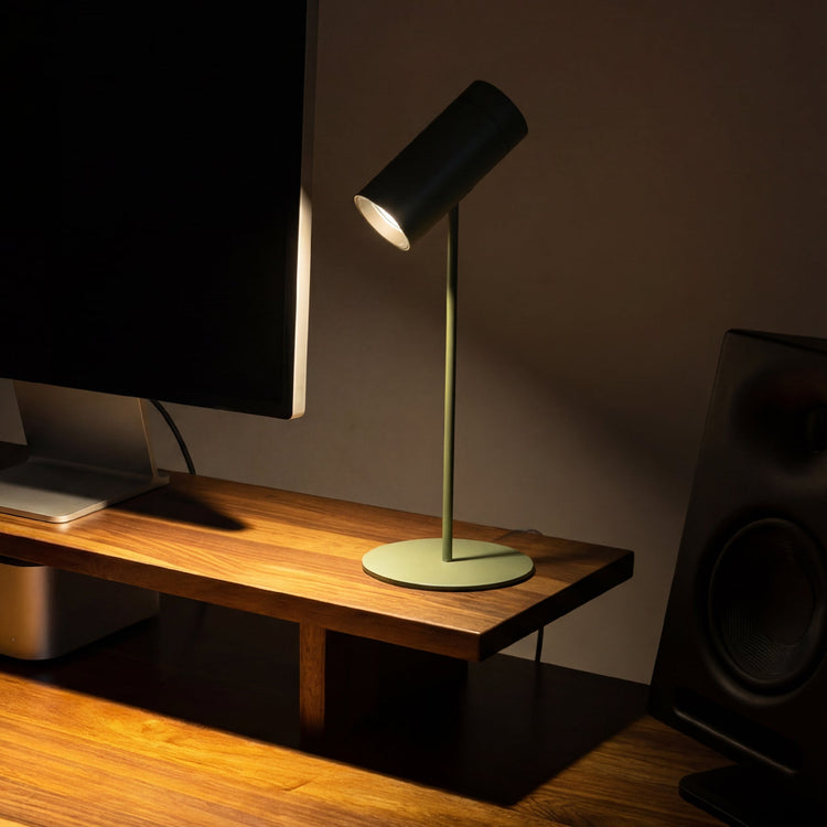 Desky spotlight desk lamp in green