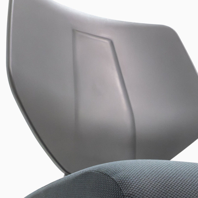 Grey swivel task chair - Desky