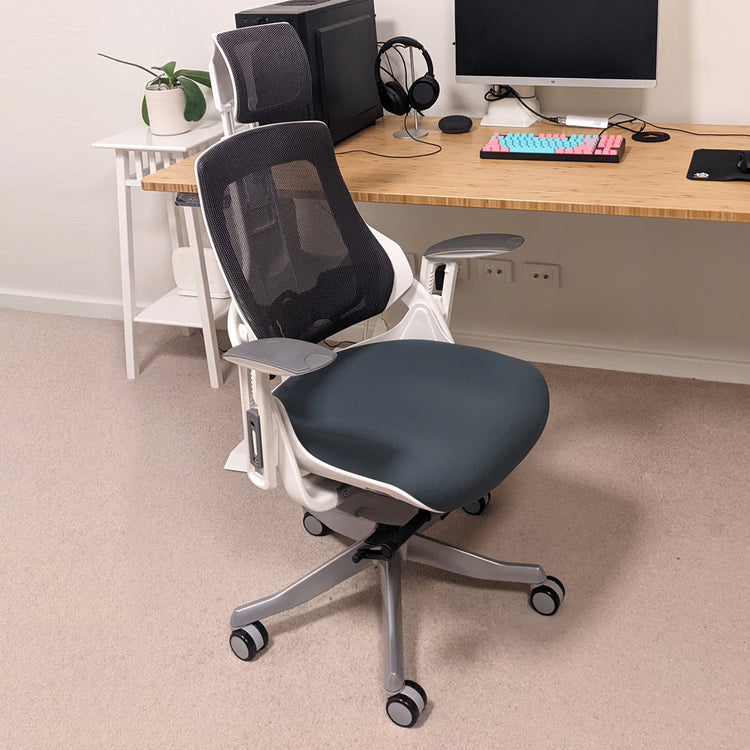 Desky Pro+ Ergonomic Chair Black -Desky®