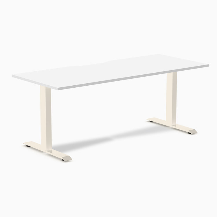 Desky Zero Scalloped Melamine Office Desk